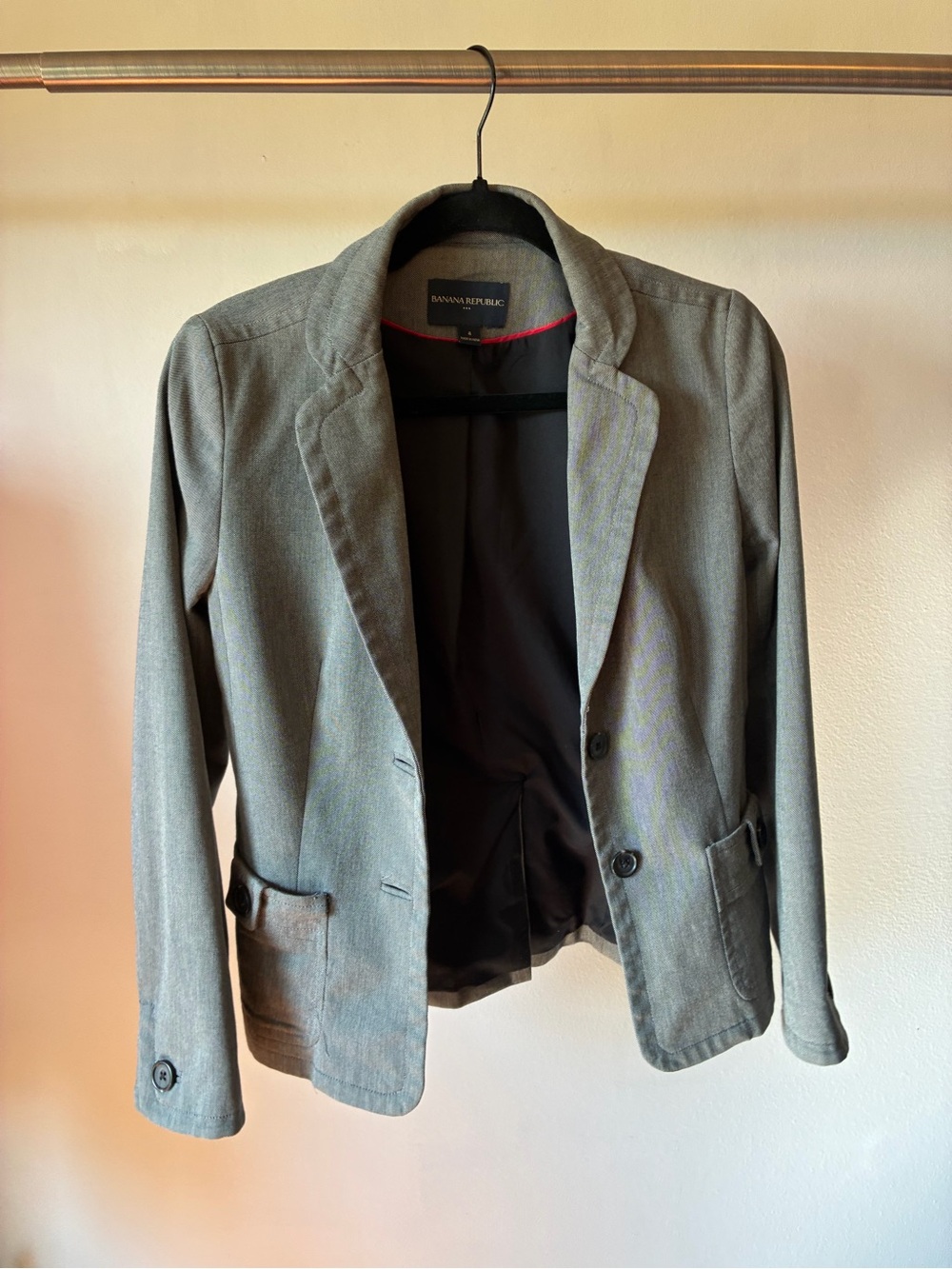 Banana Republic Gray Tailored Blazer – Size 4